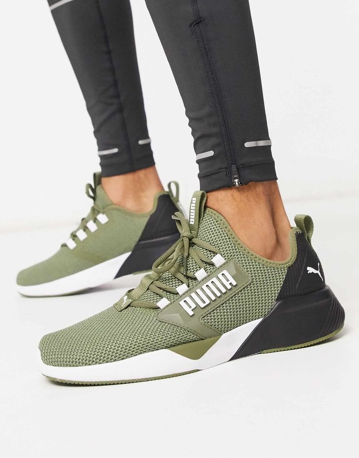 Puma sport kaki et noir